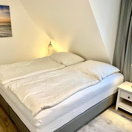Haus-Deckstein-Ferienwohnung-Og Sankt Peter-Ording Eksteriør bilde